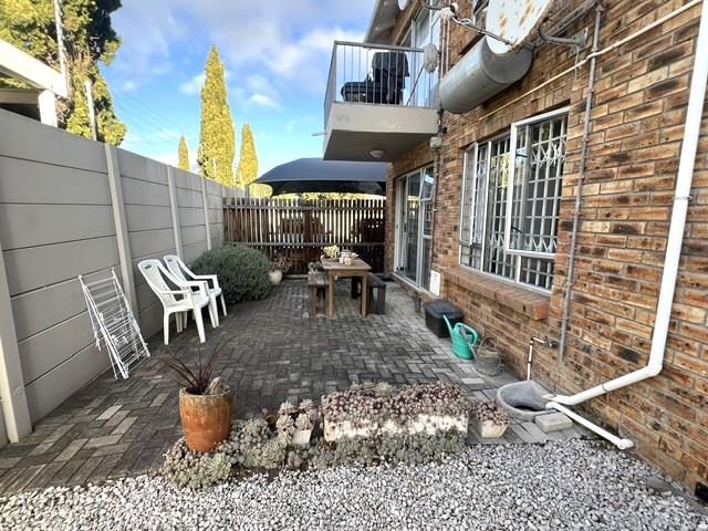 1 Bedroom Property for Sale in Walmer Eastern Cape